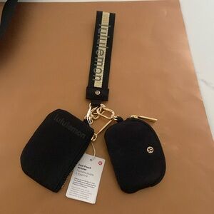 New Lululemon Dual Pouch Wristlet Black/Gold